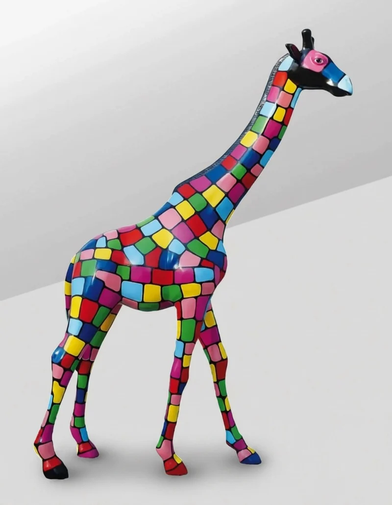 Casa Padrino Luxus Deko Skulptur Giraffe Bunt H. 230 cm - Riesige Gartenskulptur - Lebensgroße Skulptur - XXL Deko Skulptur - XXL Deko Figur