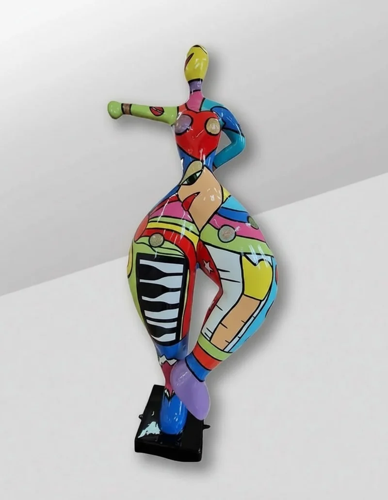 Casa Padrino Luxus Deko Skulptur Statue Üppige Frau Urban H. 132 cm - Riesige Gartenskulptur - Lebensgroße Skulptur - XXL Deko Skulptur - XXL Deko Figur