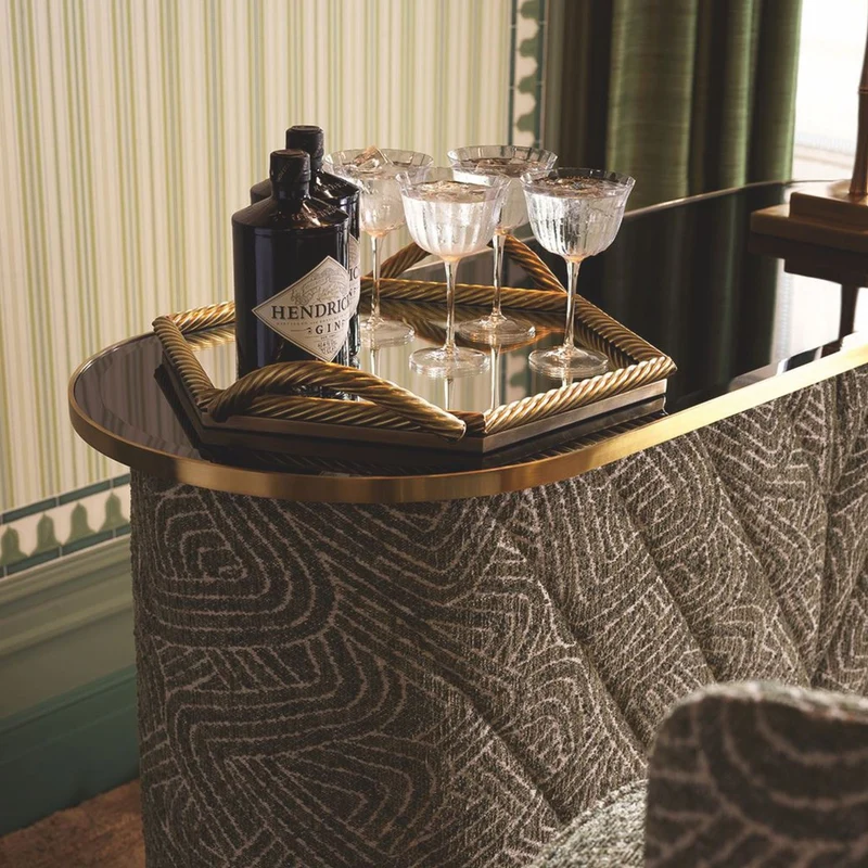 Casa Padrino Luxus Bar Theke mit Glasplatte Grün / Schwarz / Messing 140 cm - Bar Möbel
