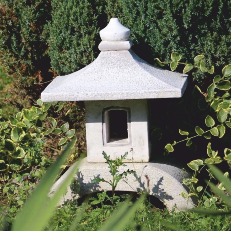 Casa Padrino Garten Leuchte im Japanischen Stil Pagode Weiß H. 53 cm - Garten Beleuchtung