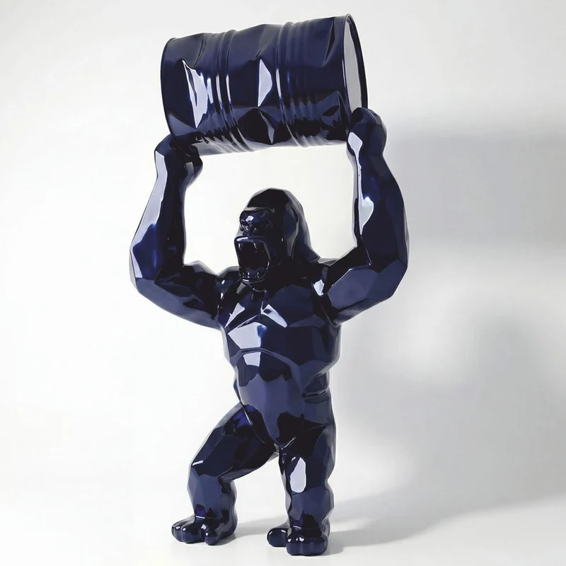 Casa Padrino XXL Garten Deko Skulptur Gorilla mit Fass Metallic Blau H. 250 cm