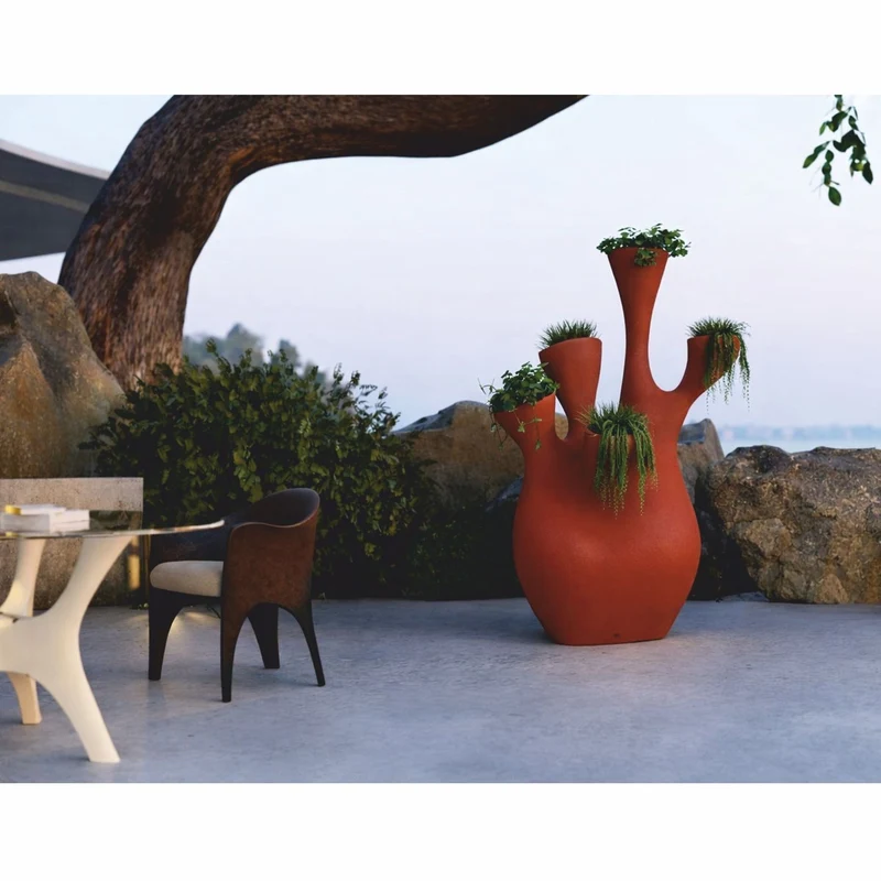 Casa Padrino Luxus Blumentopf Matt Rot H. 200 cm - Garten Deko Accessoires