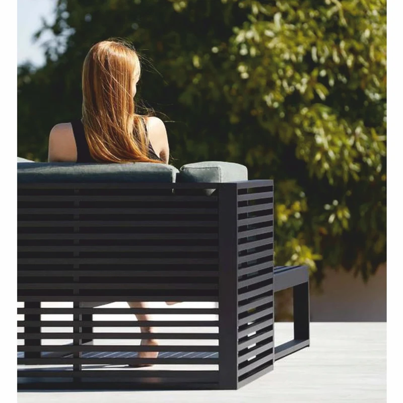 Casa Padrino Luxus Outdoor Garten Sessel Grün / Schwarz 100 cm - Hotel & Garten Möbel