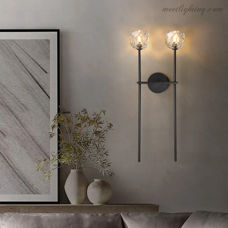 Dubbele Wandlamp met Kristalglazen Bollen Messing 71cm Hoog Handgeslepen Luxe Verlichting Modern Woonkamer | Sansoti