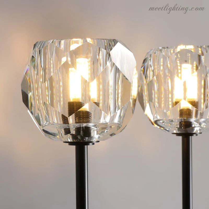 Dubbele Wandlamp met Kristalglazen Bollen Messing 71cm Hoog Handgeslepen Luxe Verlichting Modern Woonkamer | Sansoti
