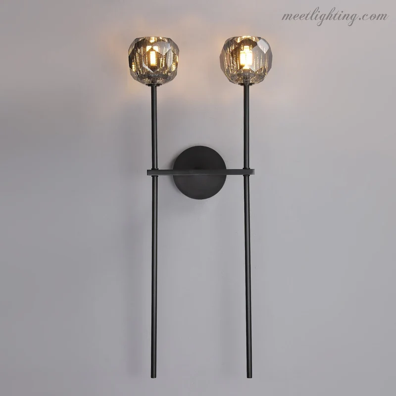 Dubbele Wandlamp met Kristalglazen Bollen Messing 71cm Hoog Handgeslepen Luxe Verlichting Modern Woonkamer | Sansoti