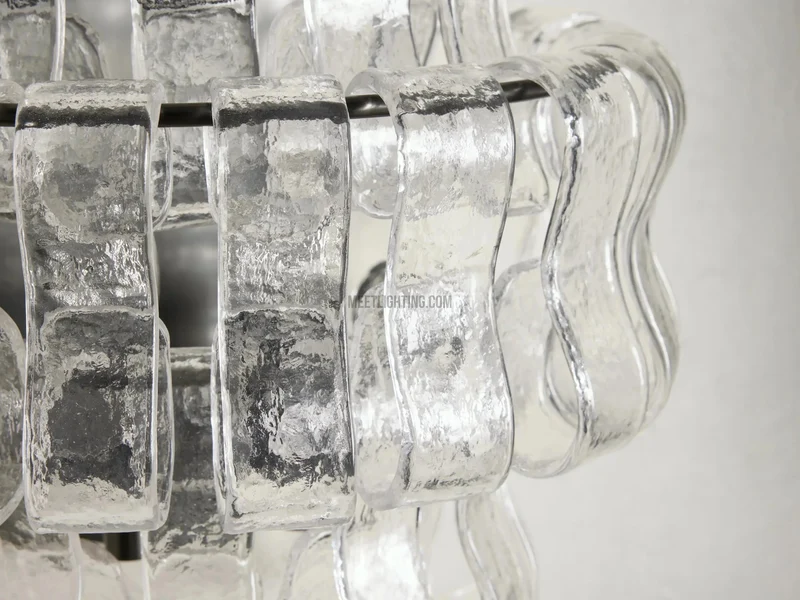 Wandlamp met Gebogen Getextureerd Glas en Messing Afwerking voor Sfeervol Licht in Woonkamer en Slaapkamer | Sansoti