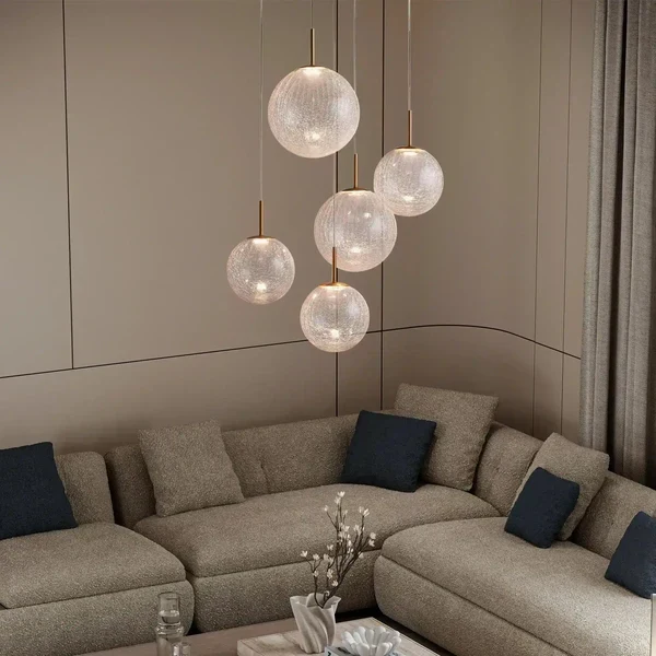 Ronde Hanglamp met Glazen Bollen Messing en Craquelé Glas Verstelbaar voor Hoge Ruimtes LED Kroonluchter | Sansoti