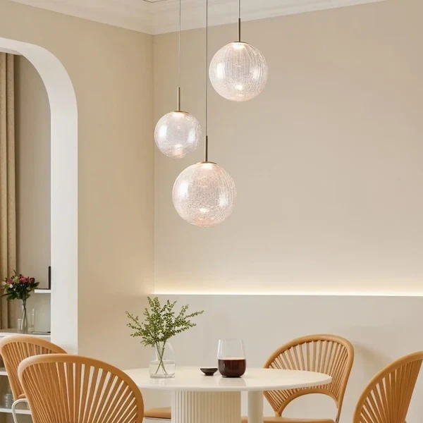 Ronde Hanglamp met Glazen Bollen Messing en Craquelé Glas Verstelbaar voor Hoge Ruimtes LED Kroonluchter | Sansoti