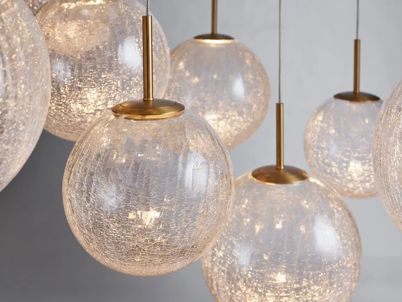 Ronde Hanglamp met Glazen Bollen Messing en Craquelé Glas Verstelbaar voor Hoge Ruimtes LED Kroonluchter | Sansoti
