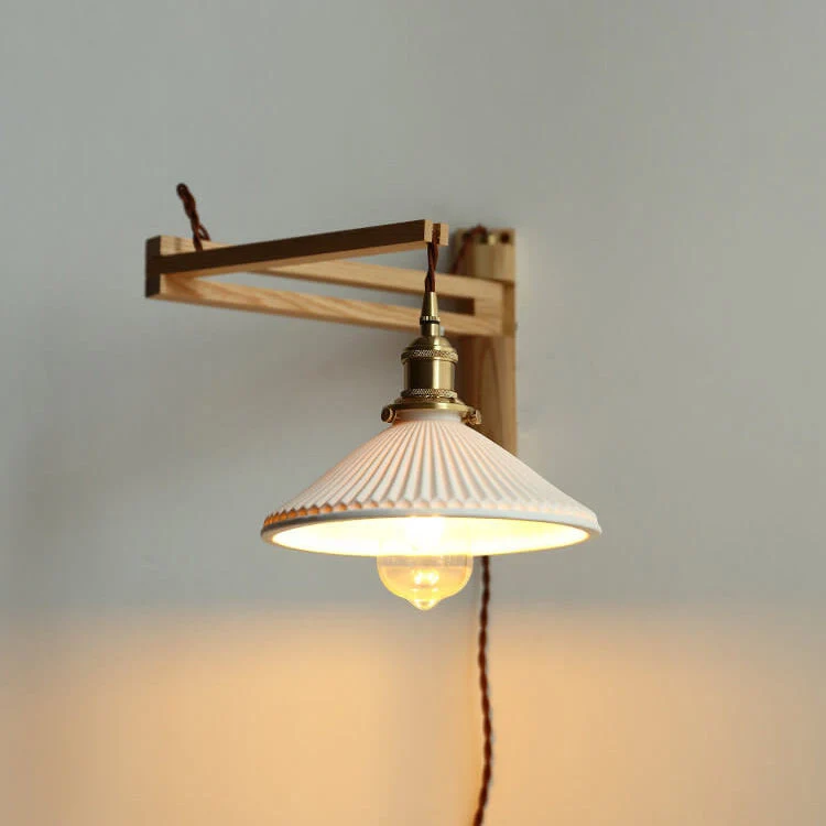 Uitschuifbare wandlamp met gestreept glas en houten arm voor woonkamer slaapkamer hal leeshoek sfeerverlichting | Sansoti