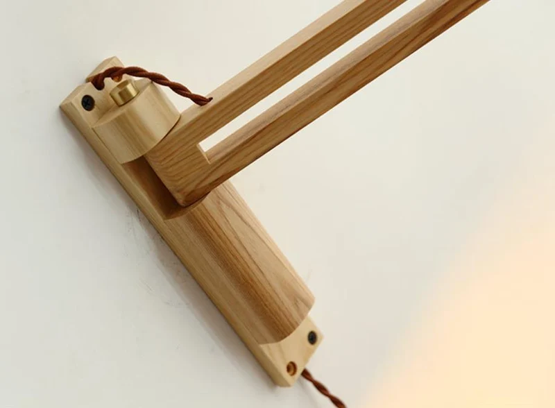 Uitschuifbare wandlamp met gestreept glas en houten arm voor woonkamer slaapkamer hal leeshoek sfeerverlichting | Sansoti