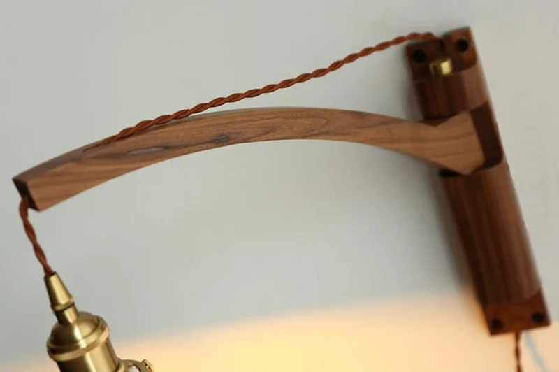 Uitschuifbare wandlamp met gestreept glas en houten arm voor woonkamer slaapkamer hal leeshoek sfeerverlichting | Sansoti