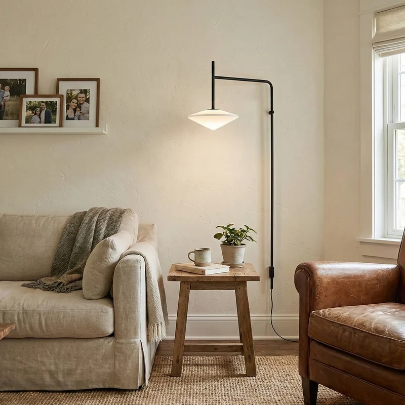 Verstelbare Wandlamp met Zwenkarm | Mondgeblazen Glazen Kap | Stekkermodel | Sansoti