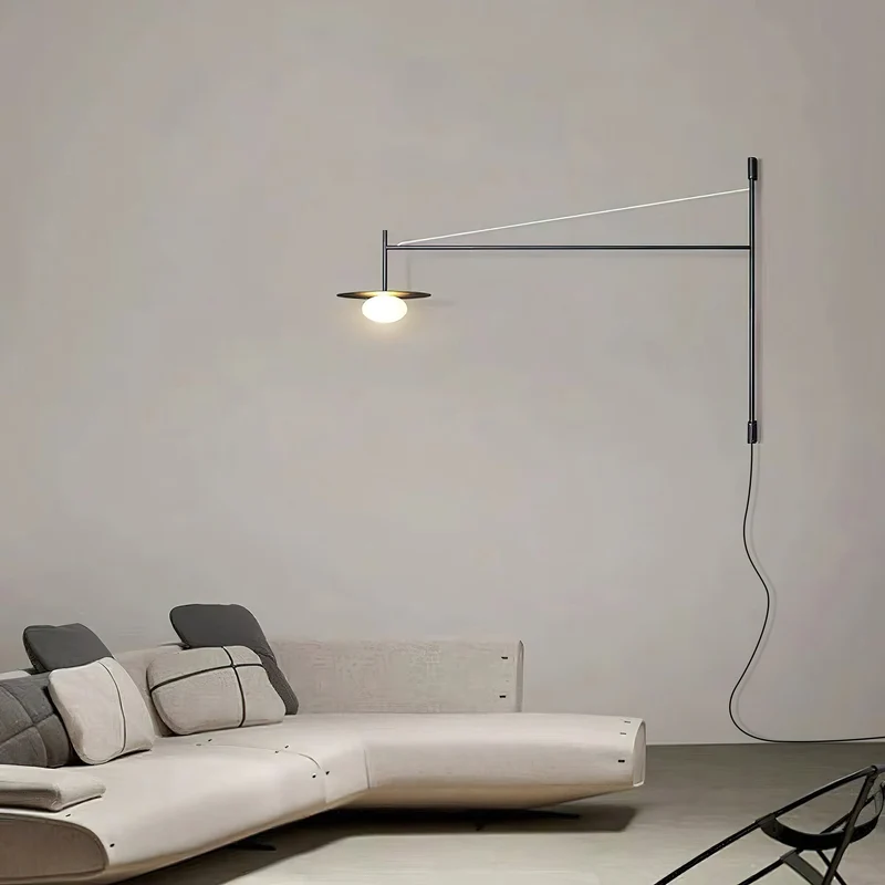 Verstelbare Wandlamp met Zwenkarm | Mondgeblazen Glazen Kap | Stekkermodel | Sansoti