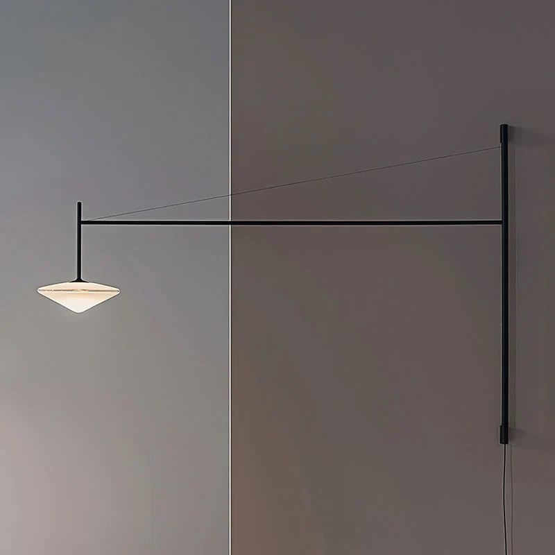 Verstelbare Wandlamp met Zwenkarm | Mondgeblazen Glazen Kap | Stekkermodel | Sansoti
