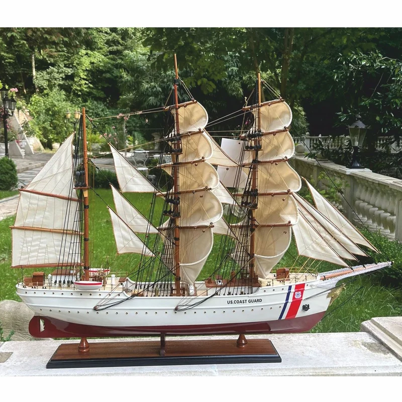 Casa Padrino Deko Segelschiff US Coast Guard Weiß / Braun 97 cm - Modellschiff