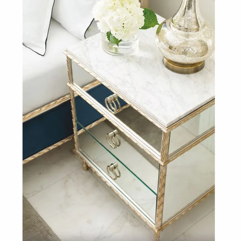 Casa Padrino Luxus Barock Nachtkommode Weiß / Gold H. 71 cm - Verspiegelte Barock Möbel