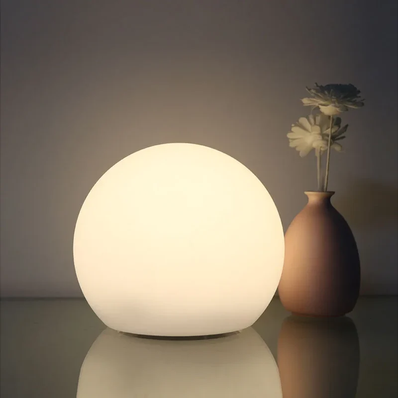 Oplaadbare LED Bollamp met Afstandsbediening 16 Kleuren Dimbaar Sfeerlicht voor Binnen en Buiten Sfeerverlichting | Sansoti