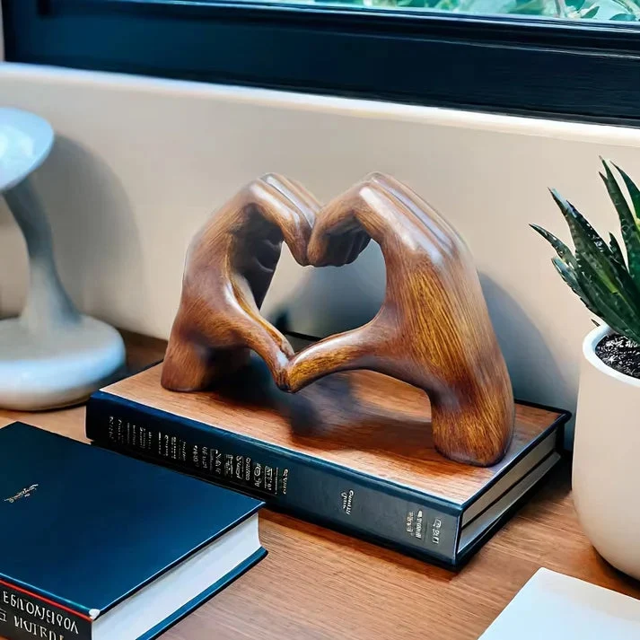 Houten Hart Handen Ornament Decoratief Object Scandinavisch Woonkamer Slaapkamer Tafel Bureau Interieur | Sansoti