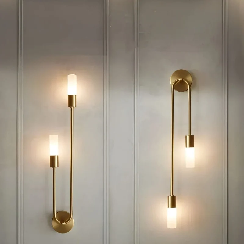 Wandlamp Goud met Dubbele Matte Glazen Cilinders 55cm Warm Wit Licht Verticaal Modern Design Woonkamer | Sansoti