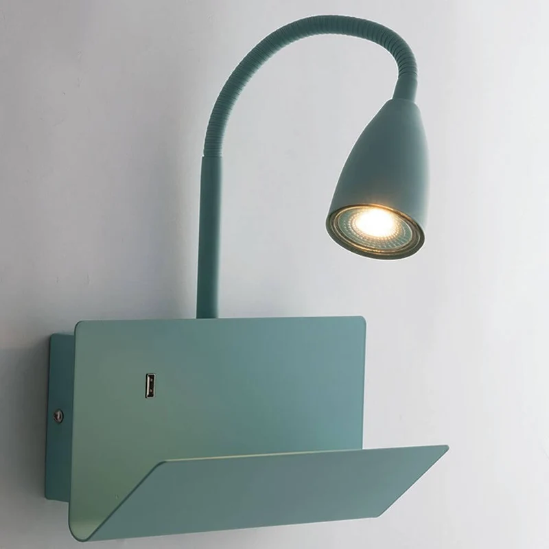 Wandleuchte Gulp mit USB-Ladefunktion
