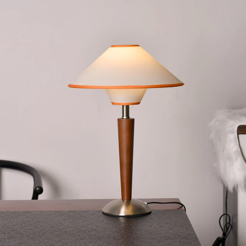 Houten Tafellamp met Stoffen Kap – Walnoot of Nikkel – Warm Modern Design – E26/E27 – Plug-in met Schakelaar | Sansoti