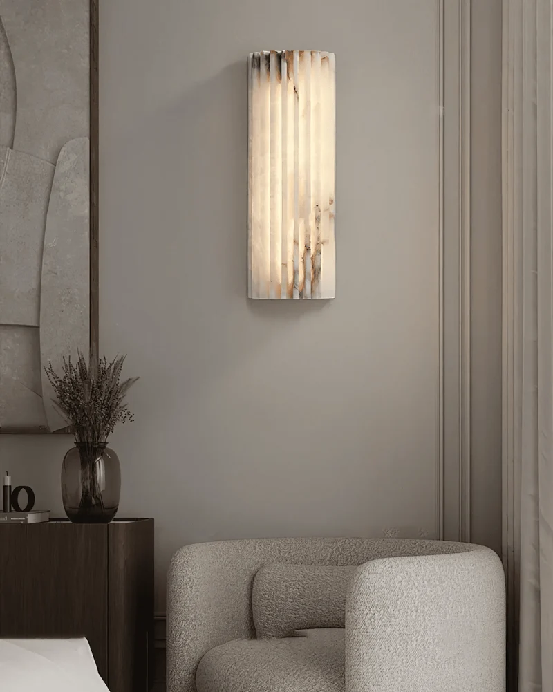 Alabaster Wandlamp Natuursteen – Geribbeld Design – Warm Licht – Scandinavische Stijl | Sansoti
