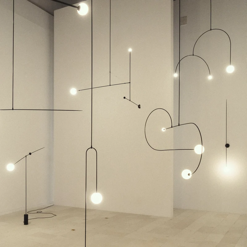 Mobiel Plafondlamp met Glazen Bollen – Modern Messing of Zwart Design – 9 Configuraties – G9 & G4 Fitting | Sansoti