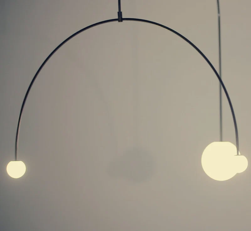 Mobiel Plafondlamp met Glazen Bollen – Modern Messing of Zwart Design – 9 Configuraties – G9 & G4 Fitting | Sansoti