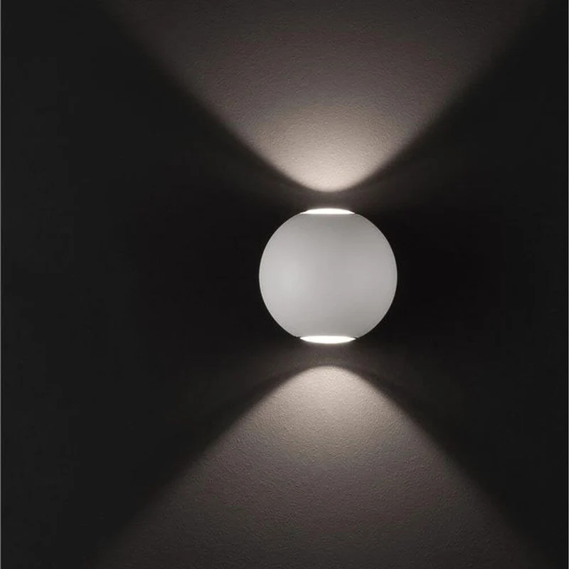 Zari Mini Wandleuchte Lichtstrahlen IP54