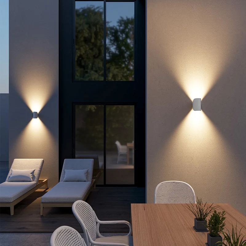 Draaibare LED Wandlamp Metaal 360° Verstelbaar Zwart Wit Binnen Buiten IP65 Waterdicht Scandinavisch Modern | Sansoti