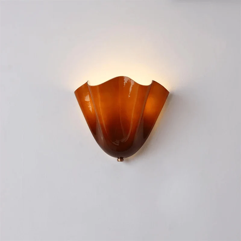 Petalia Wandlamp — Sculptural Petal-Geïnspireerde Glazen Wandverlichting met G9 Fitting en Hardwired Installatie (28 × 25 × 13 cm) | Sansoti