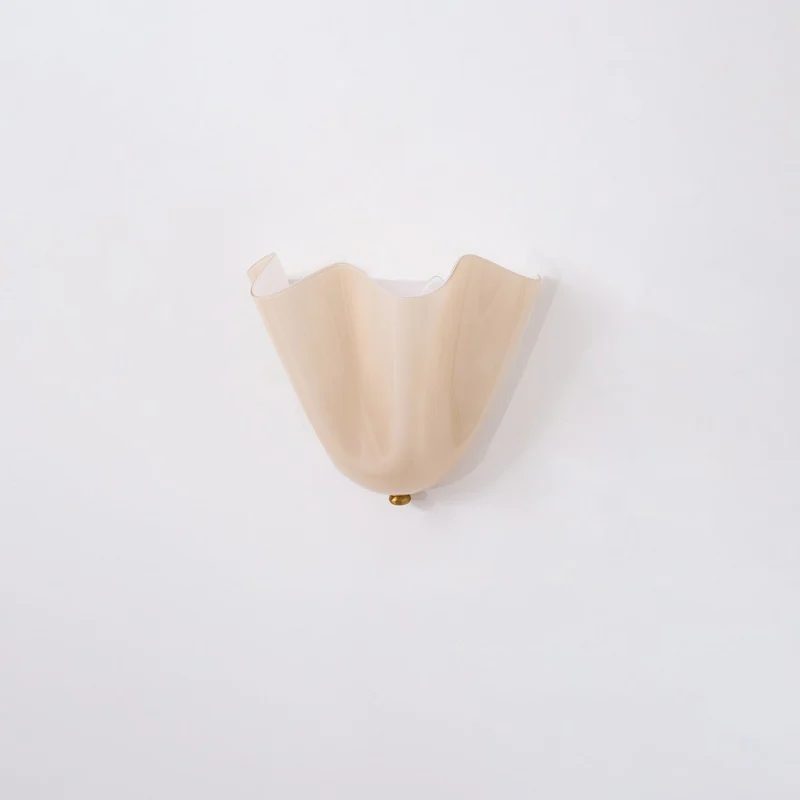 Petalia Wandlamp — Sculptural Petal-Geïnspireerde Glazen Wandverlichting met G9 Fitting en Hardwired Installatie (28 × 25 × 13 cm) | Sansoti