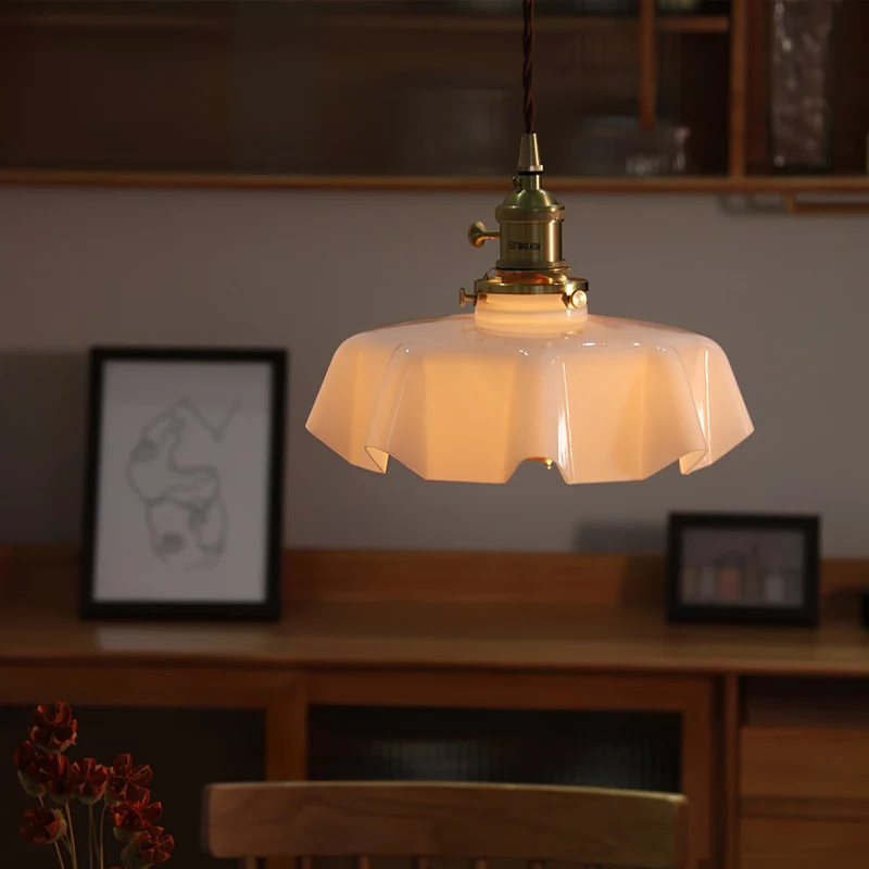 Geplooide Glazen Hanglamp met Messing Armatuur — Vintage Franse Stijl in Wit, Beige, Roze of Blauw — Verstelbare Kabel 150 cm | Sansoti