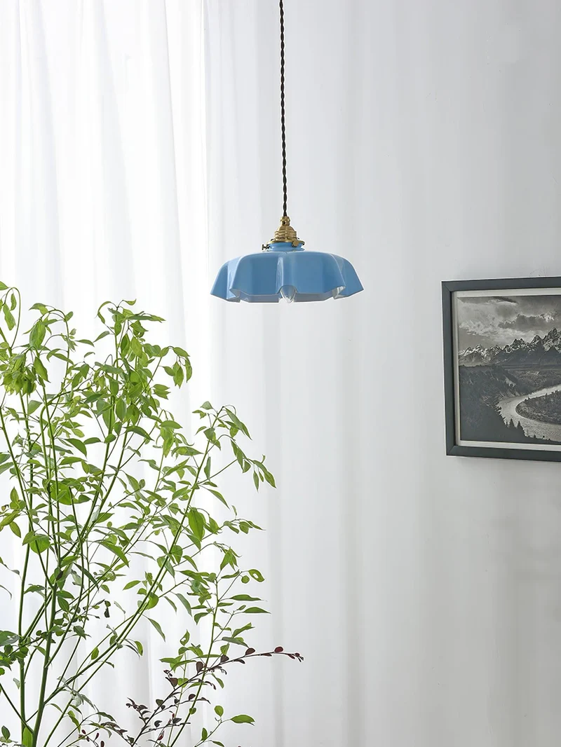 Geplooide Glazen Hanglamp met Messing Armatuur — Vintage Franse Stijl in Wit, Beige, Roze of Blauw — Verstelbare Kabel 150 cm | Sansoti