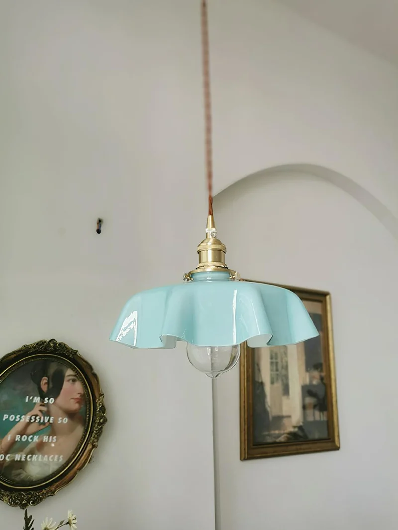 Geplooide Glazen Hanglamp met Messing Armatuur — Vintage Franse Stijl in Wit, Beige, Roze of Blauw — Verstelbare Kabel 150 cm | Sansoti