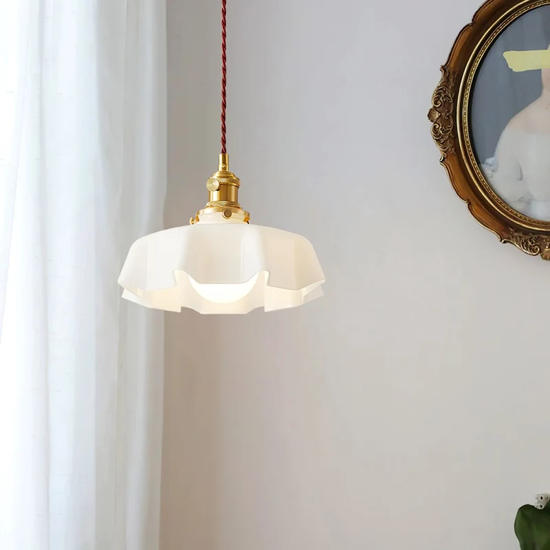 Geplooide Glazen Hanglamp met Messing Armatuur — Vintage Franse Stijl in Wit, Beige, Roze of Blauw — Verstelbare Kabel 150 cm | Sansoti
