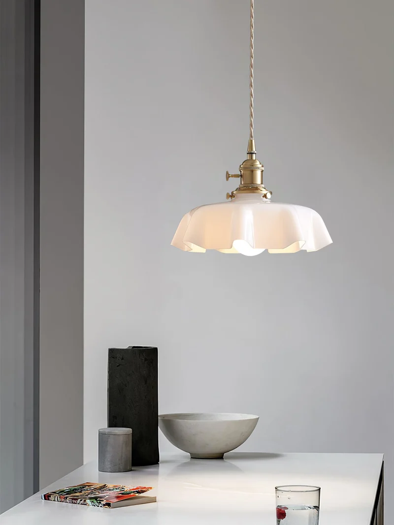 Geplooide Glazen Hanglamp met Messing Armatuur — Vintage Franse Stijl in Wit, Beige, Roze of Blauw — Verstelbare Kabel 150 cm | Sansoti