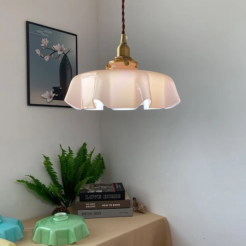 Geplooide Glazen Hanglamp met Messing Armatuur — Vintage Franse Stijl in Wit, Beige, Roze of Blauw — Verstelbare Kabel 150 cm | Sansoti
