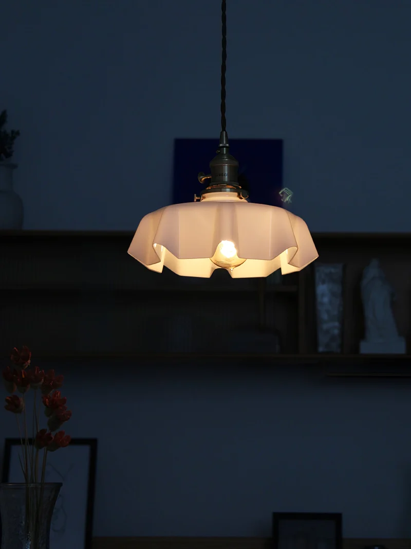 Geplooide Glazen Hanglamp met Messing Armatuur — Vintage Franse Stijl in Wit, Beige, Roze of Blauw — Verstelbare Kabel 150 cm | Sansoti