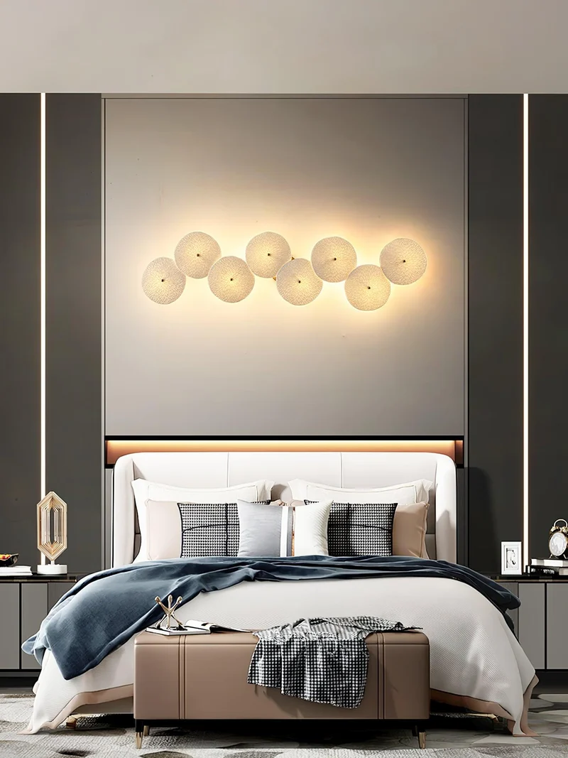 Keramische Lotusbloem Wandlamp met Gouden Armatuur – Cascade Lichteffect voor Stijlvolle Verlichting | Sansoti