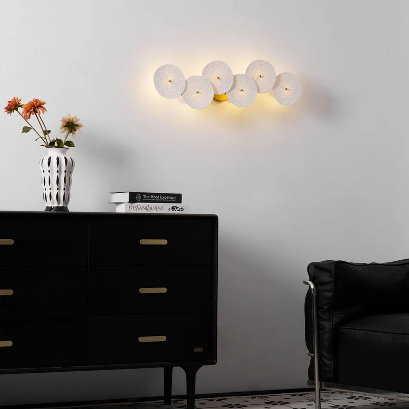 Keramische Lotusbloem Wandlamp met Gouden Armatuur – Cascade Lichteffect voor Stijlvolle Verlichting | Sansoti