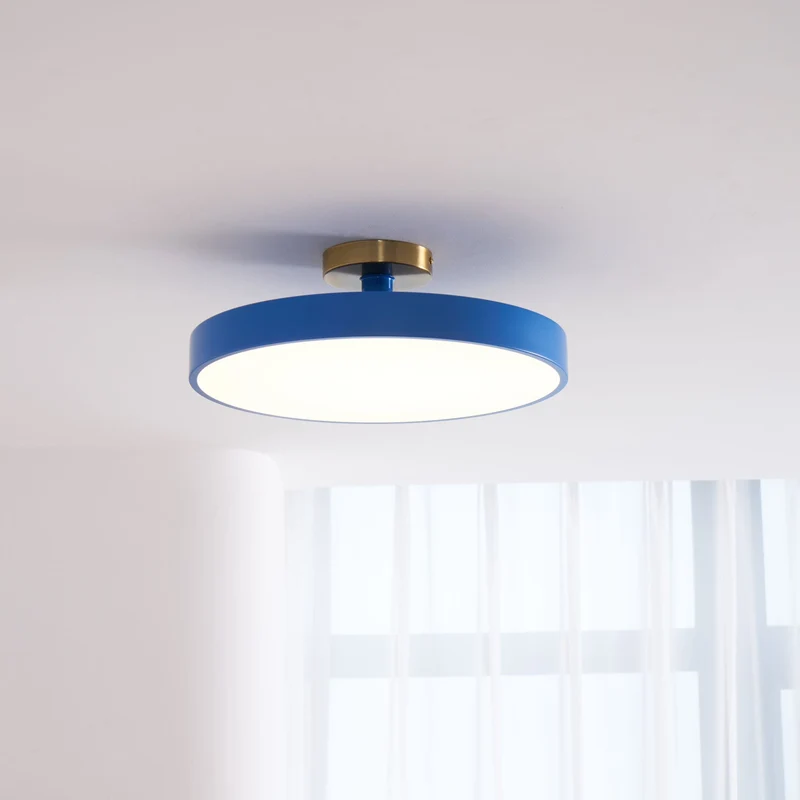 Isla Plafondlamp — Ronde Flush-Mount LED Plafonnière met Zwart Metalen Armatuur en Witte Diffuser | Ideaal voor Eetkamers, Kantoren en Moderne Interieurs | Verkrijgbaar in Zes Kleuren | Sansoti