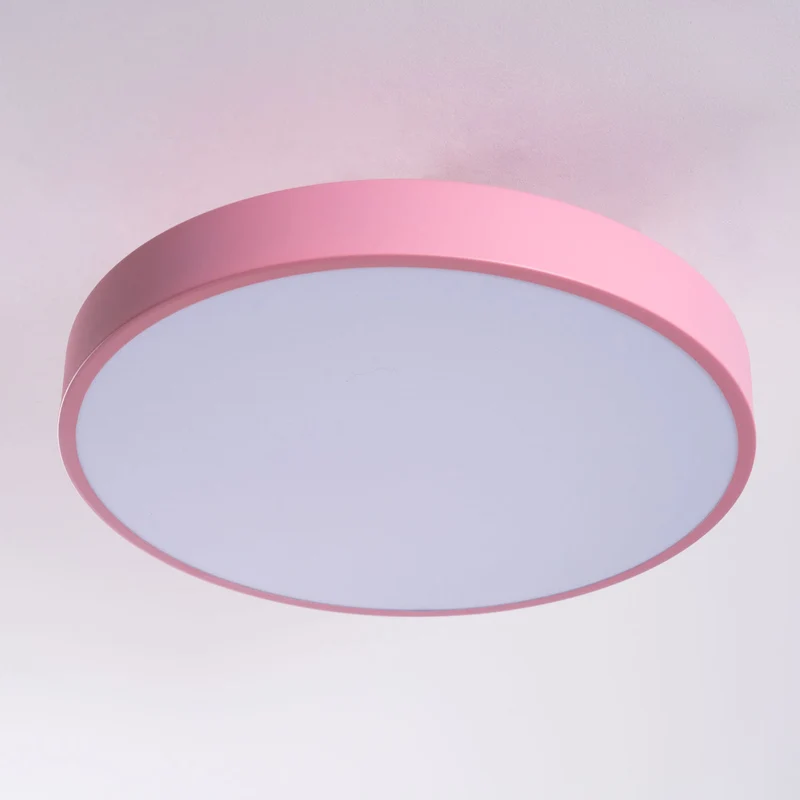 Isla Plafondlamp — Ronde Flush-Mount LED Plafonnière met Zwart Metalen Armatuur en Witte Diffuser | Ideaal voor Eetkamers, Kantoren en Moderne Interieurs | Verkrijgbaar in Zes Kleuren | Sansoti