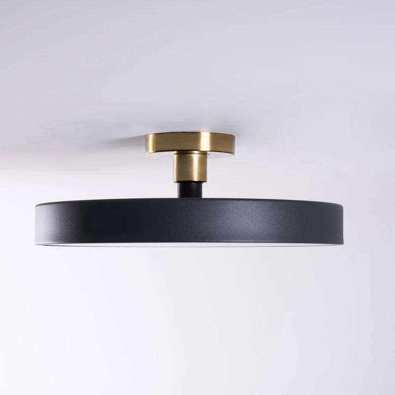 Isla Plafondlamp — Ronde Flush-Mount LED Plafonnière met Zwart Metalen Armatuur en Witte Diffuser | Ideaal voor Eetkamers, Kantoren en Moderne Interieurs | Verkrijgbaar in Zes Kleuren | Sansoti