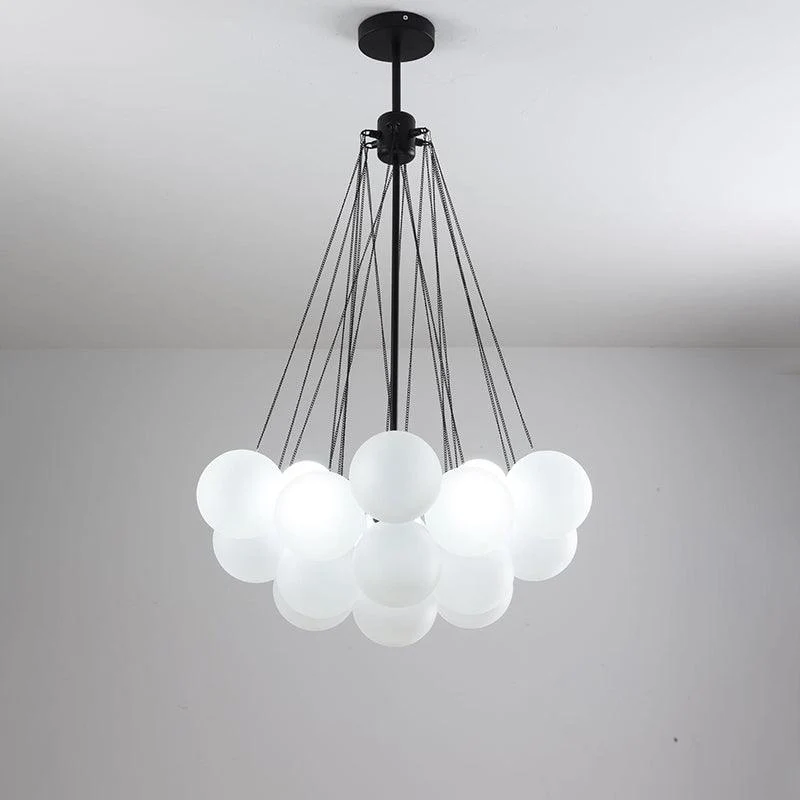Handbewerkte Glazen Bollenkandelaar met Natuurlijke Lichtverstrooiing – Elegante 19th-Century Glastechniek voor Warme Sfeer | Sansoti