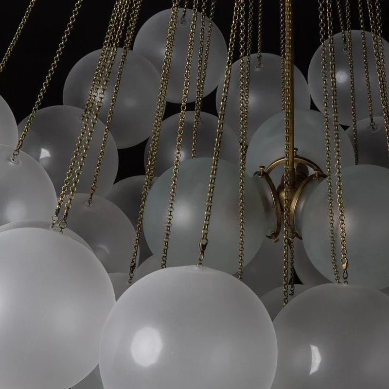 Handbewerkte Glazen Bollenkandelaar met Natuurlijke Lichtverstrooiing – Elegante 19th-Century Glastechniek voor Warme Sfeer | Sansoti