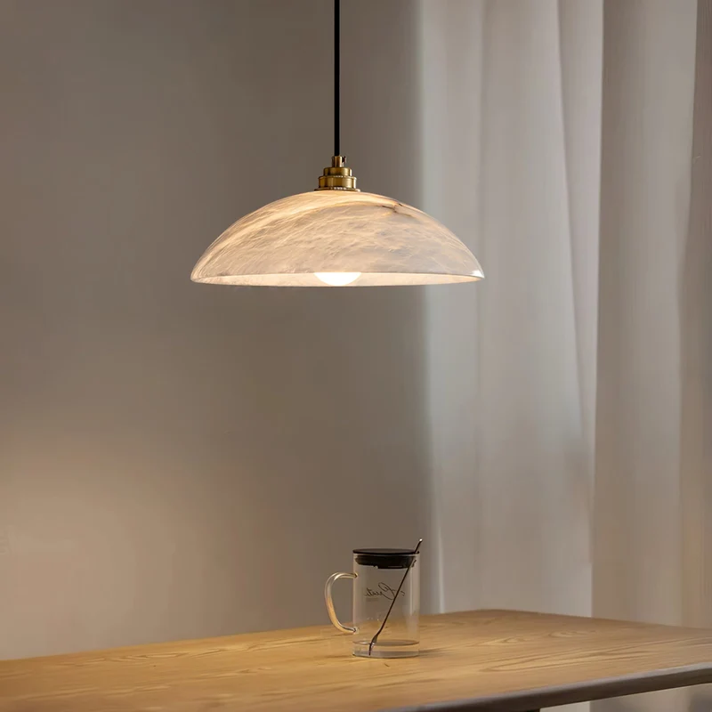 Koepelvormige Hanglamp Albast met Koperen Fitting – Ø30cm & Ø40cm – Natuursteen – Warme Uitstraling Eetkamer Keuken Woonkamer | Sansoti