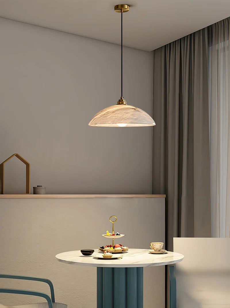 Koepelvormige Hanglamp Albast met Koperen Fitting – Ø30cm & Ø40cm – Natuursteen – Warme Uitstraling Eetkamer Keuken Woonkamer | Sansoti